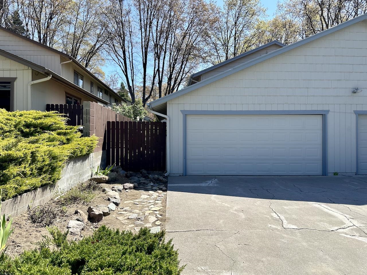 812 A Carmen Dr