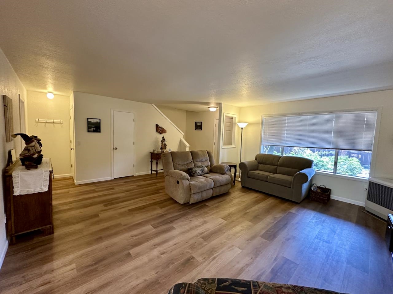 812 A Carmen Dr