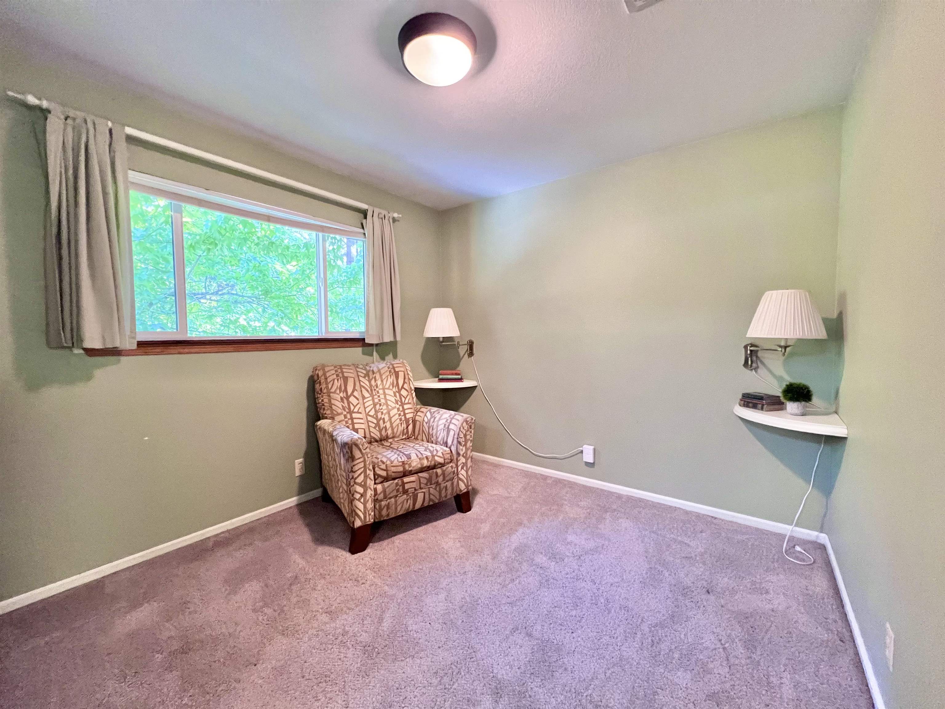 1137 Schilling Way