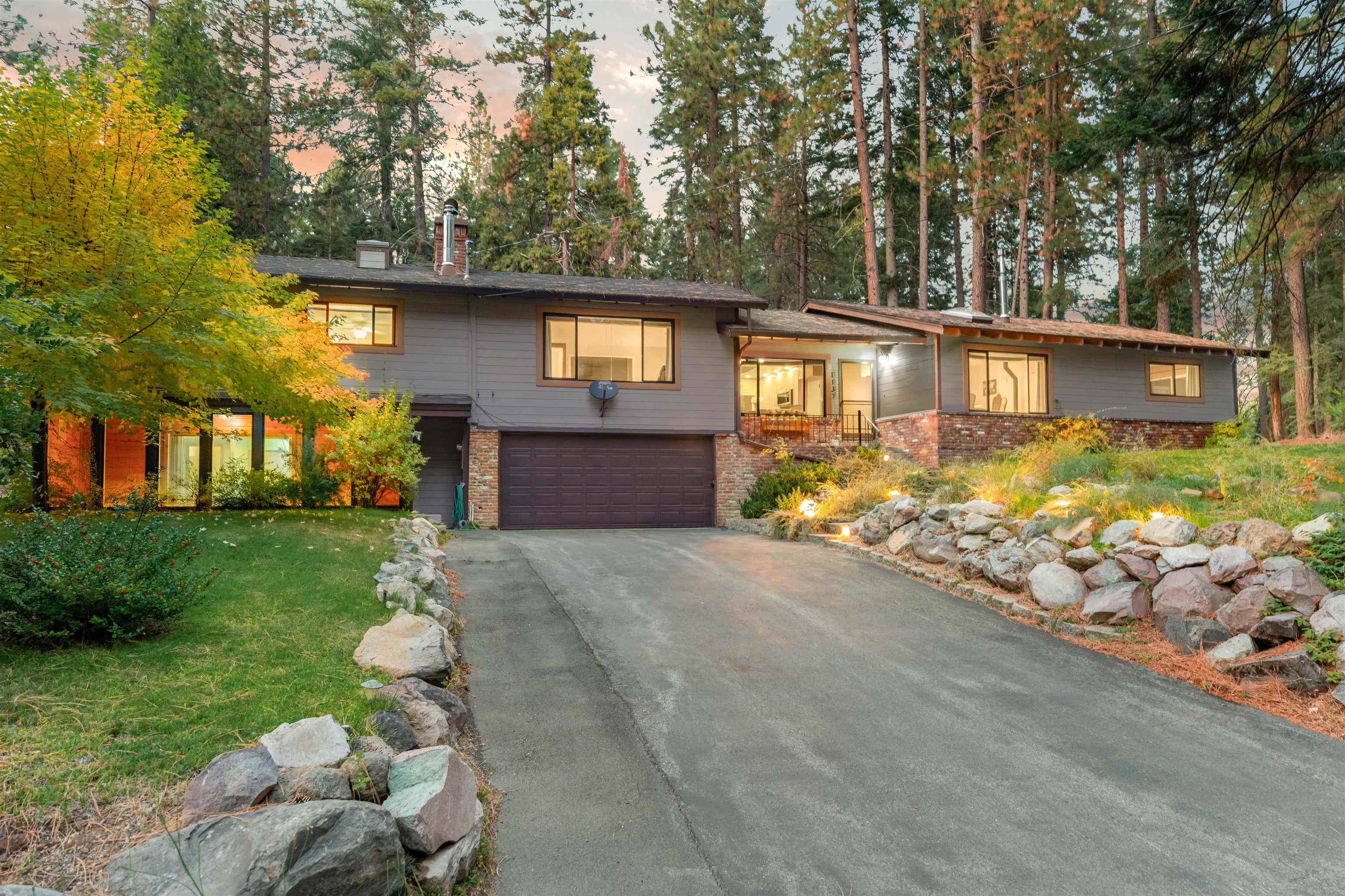 1137 Schilling Way