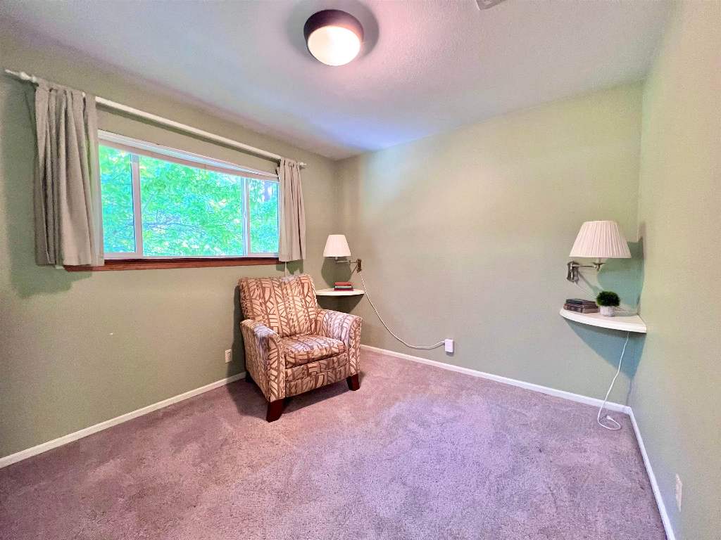 1137 Schilling Way