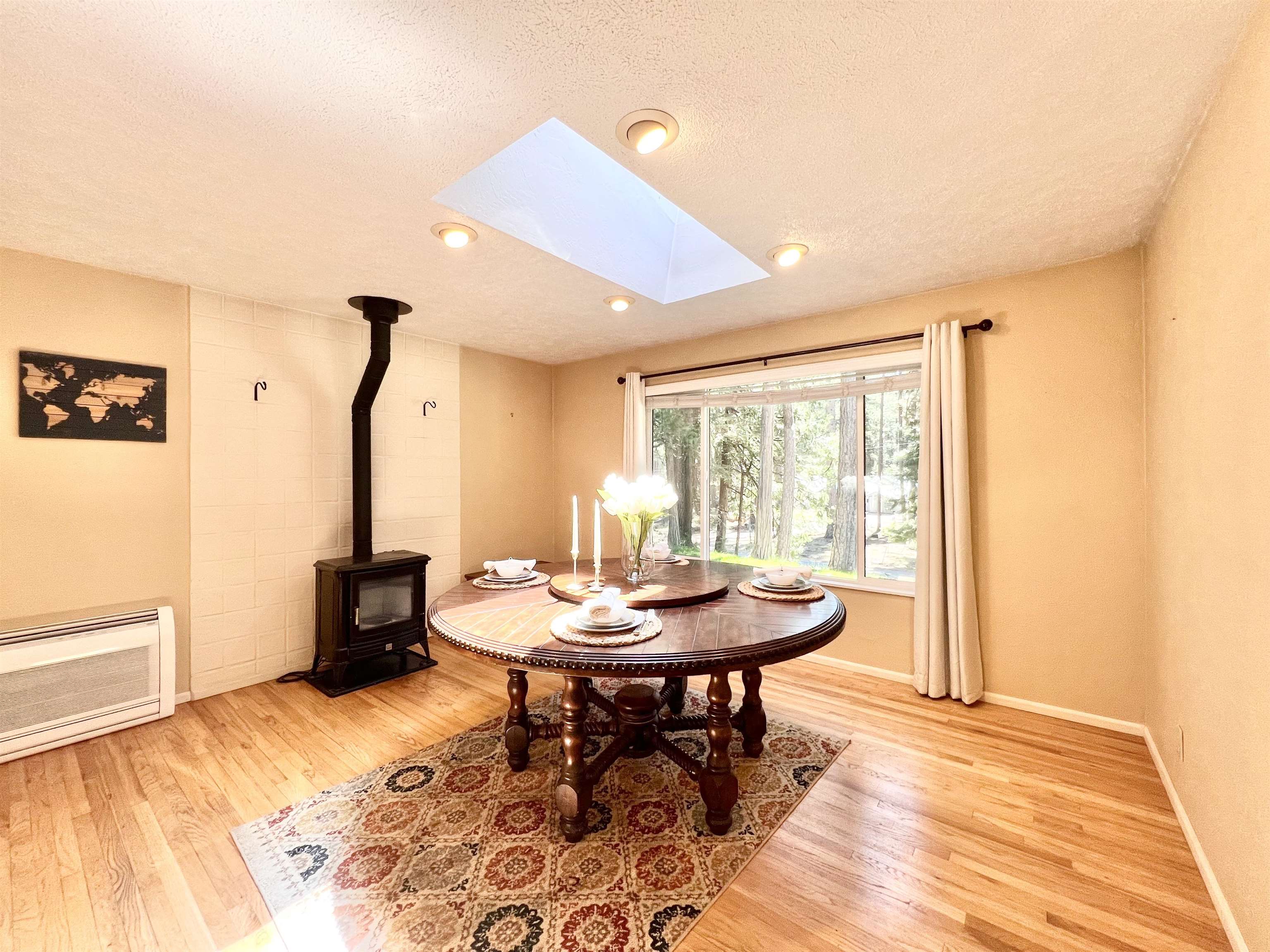 1137 Schilling Way