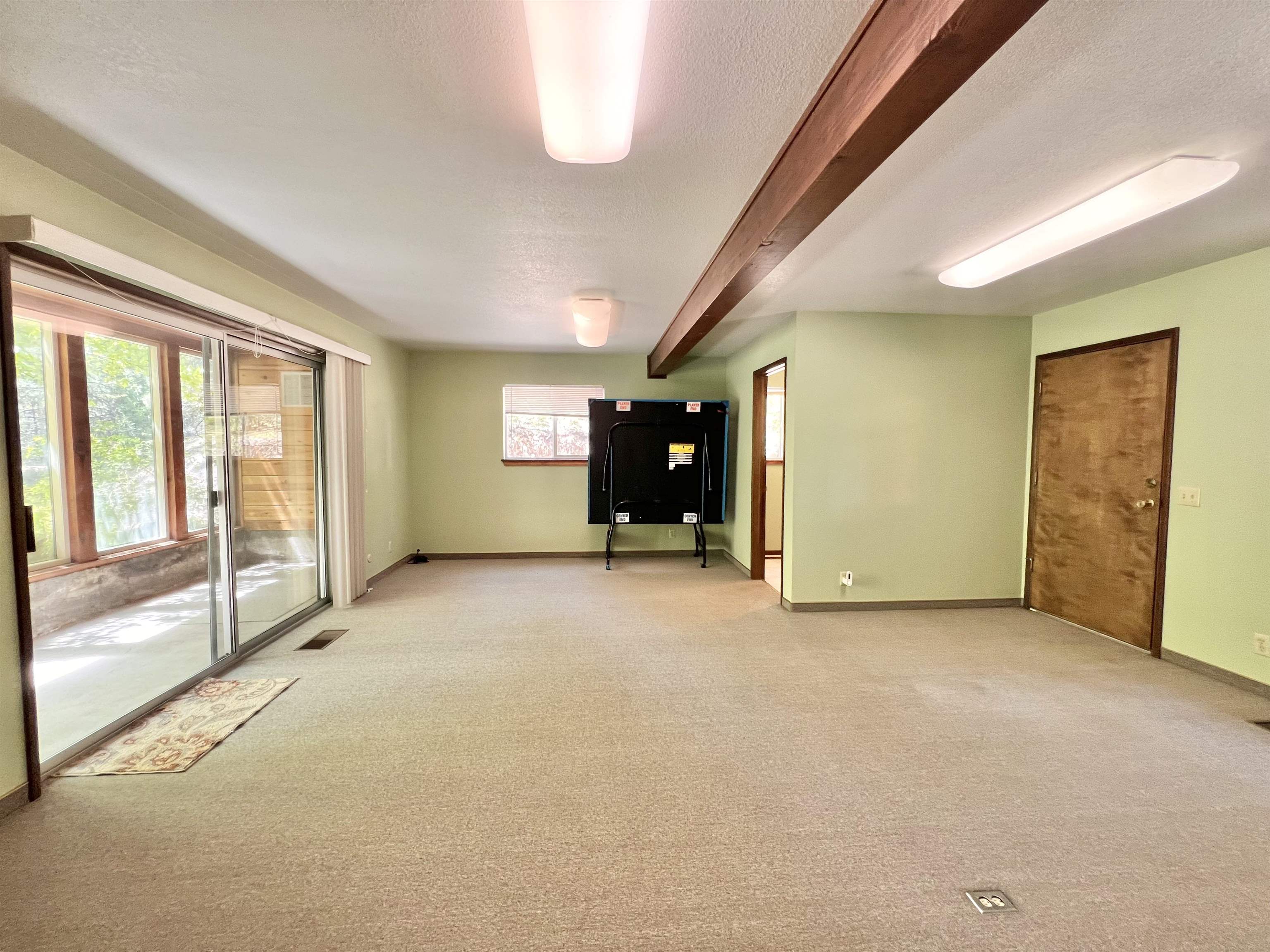 1137 Schilling Way