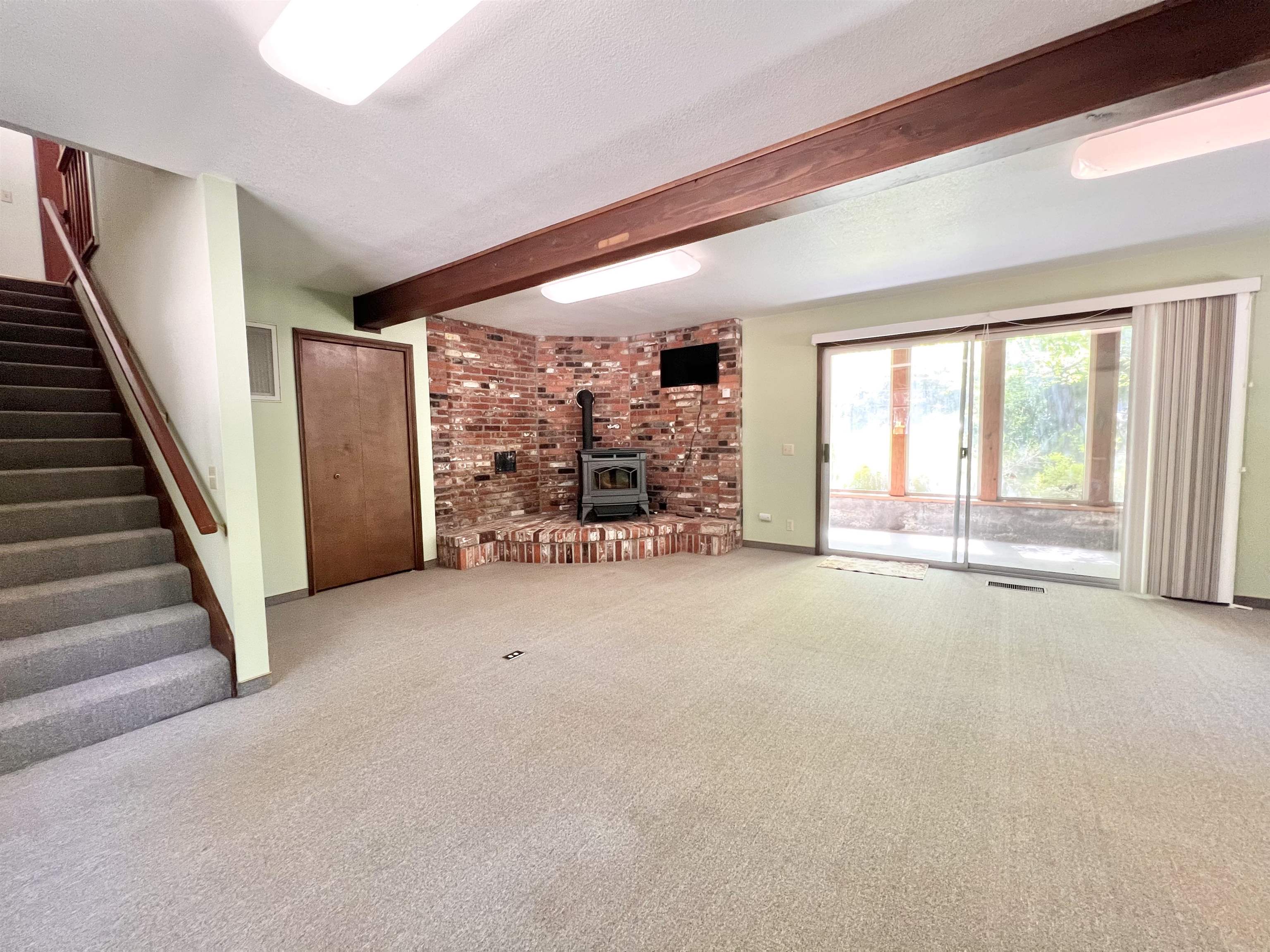 1137 Schilling Way