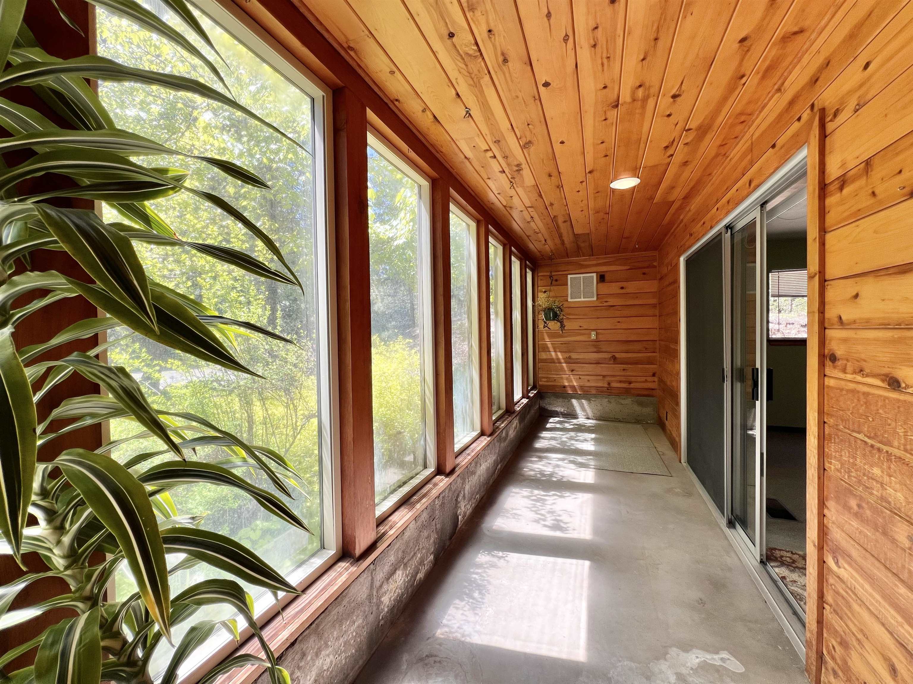 1137 Schilling Way
