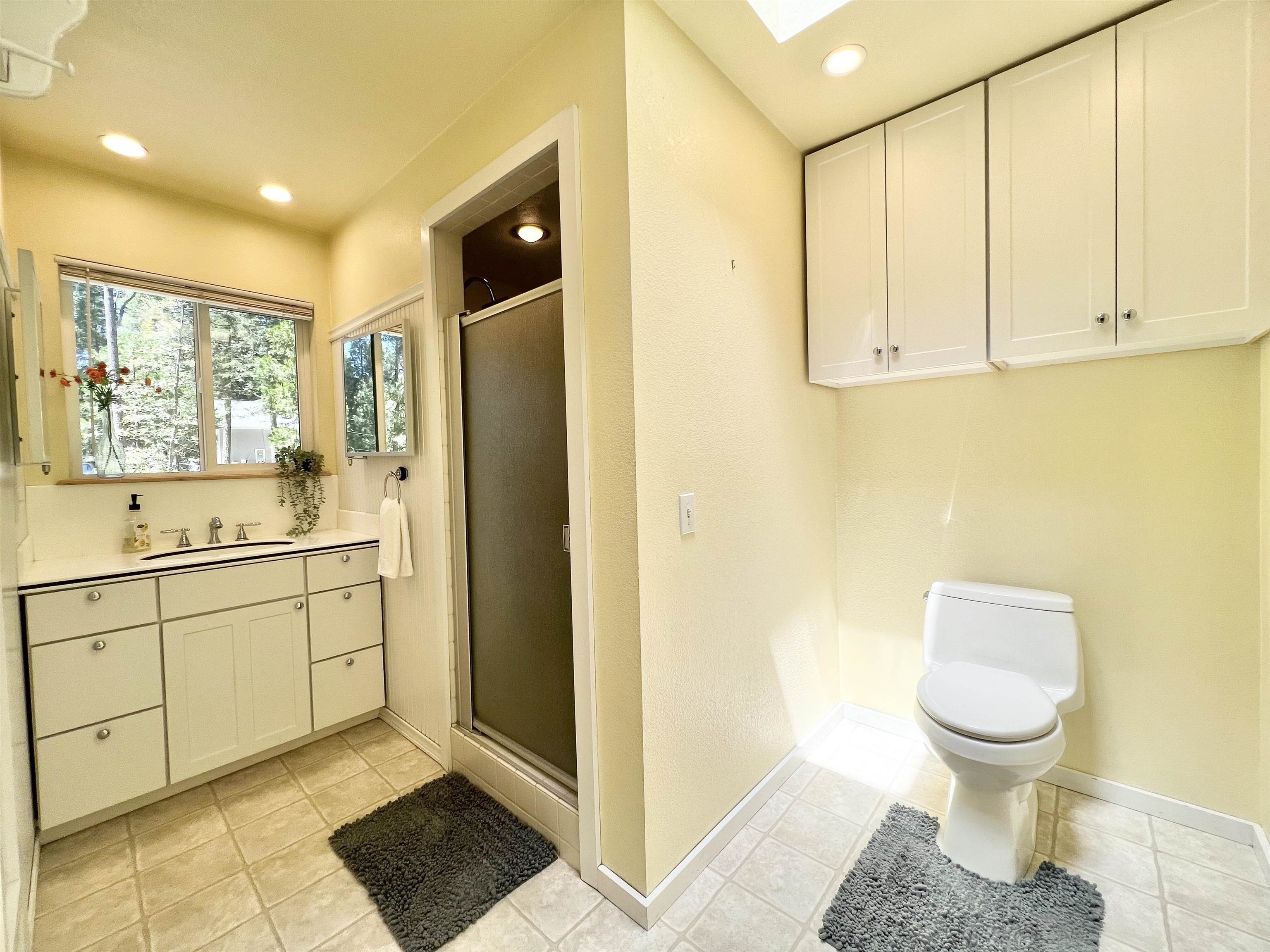 1137 Schilling Way
