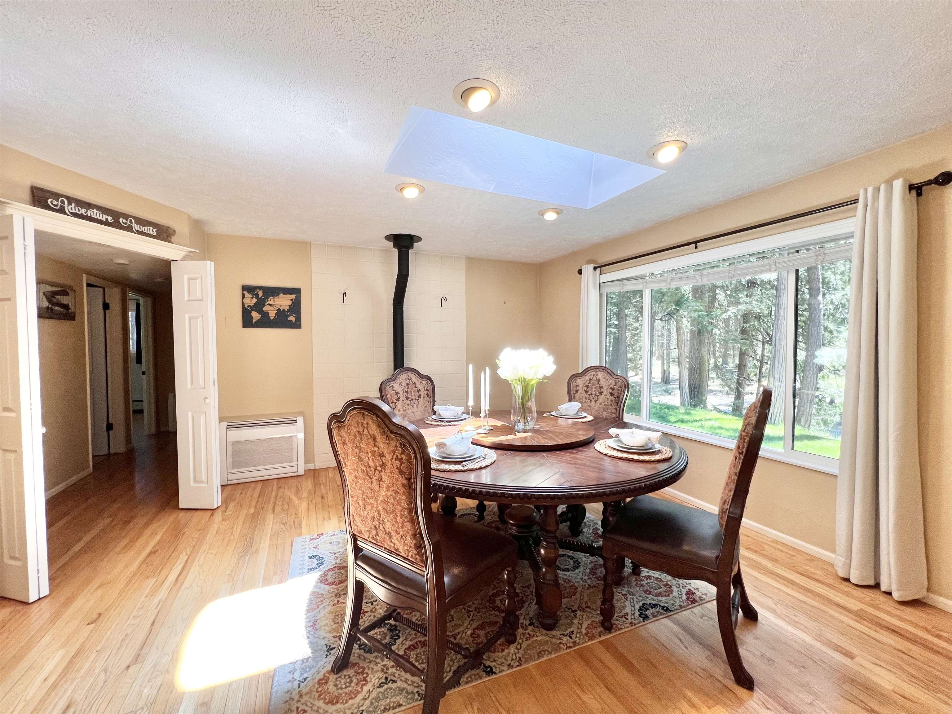1137 Schilling Way