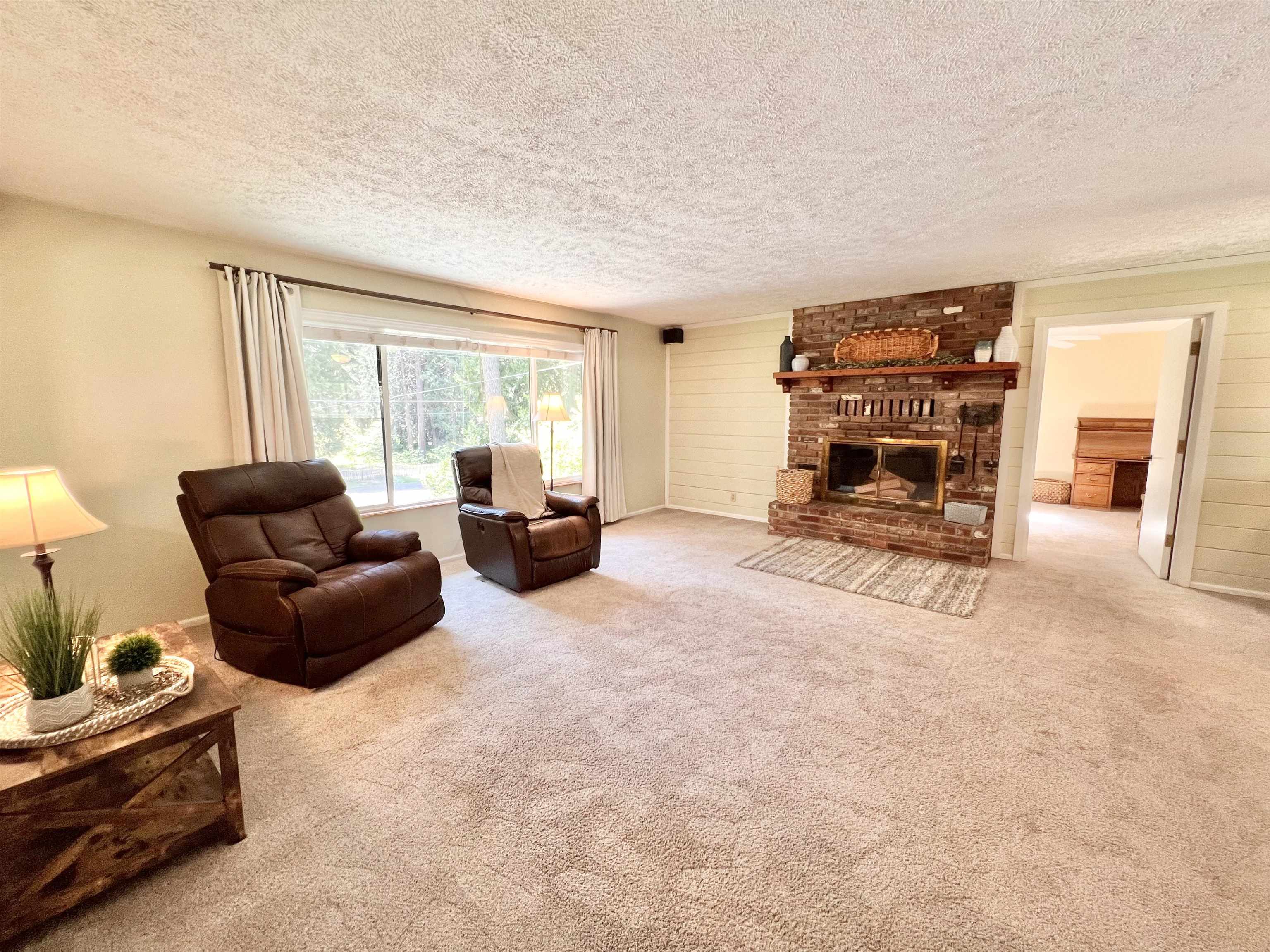 1137 Schilling Way
