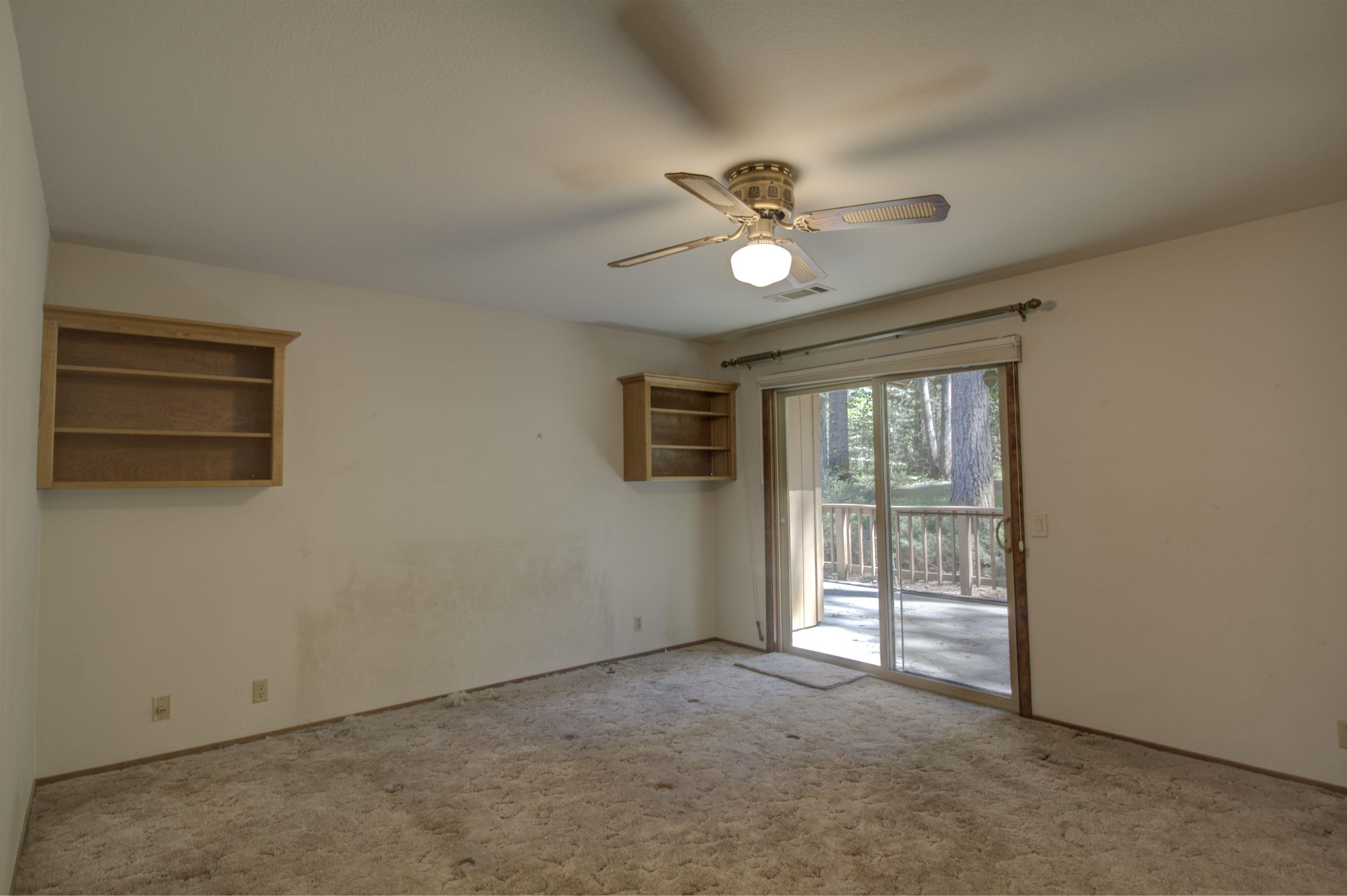 1530 Timber Hills