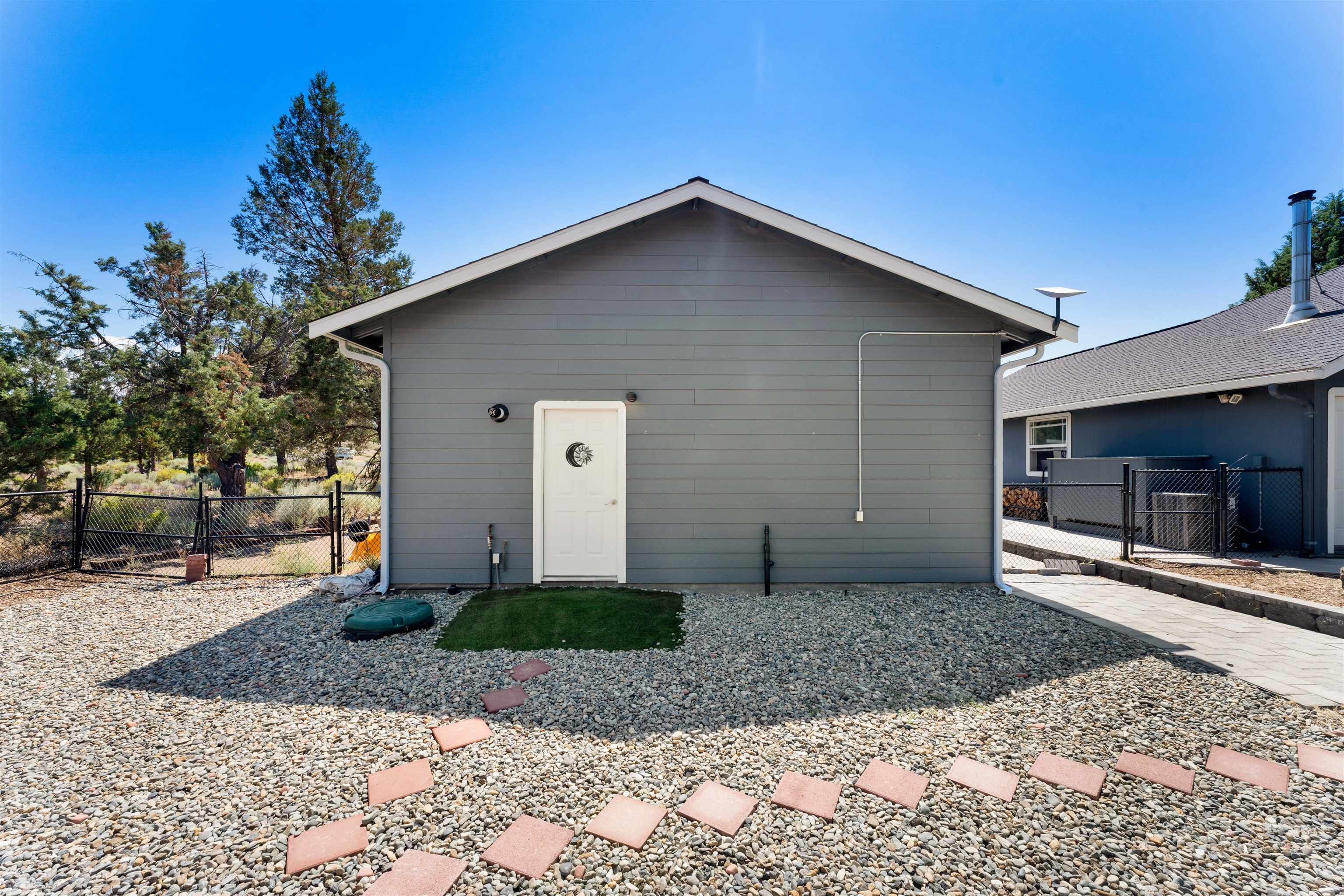 15006 Glenwood Pl