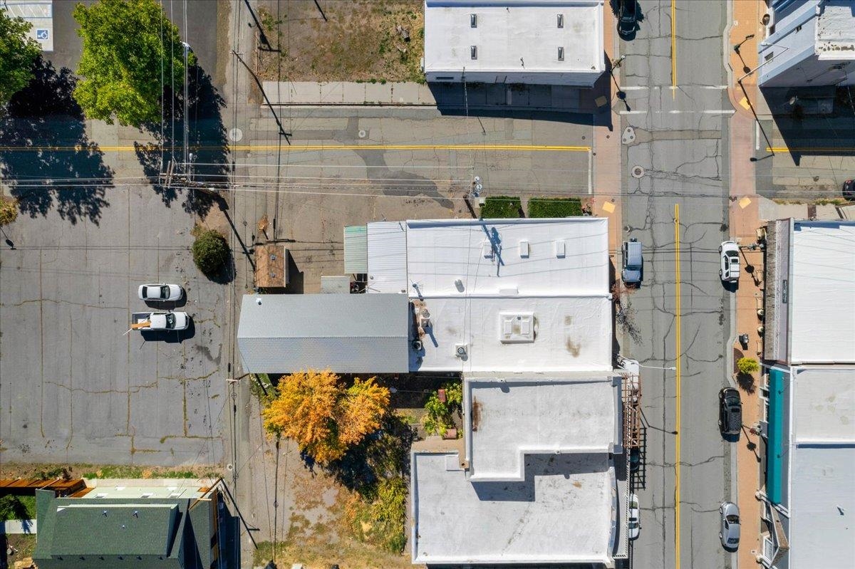 211 Main St