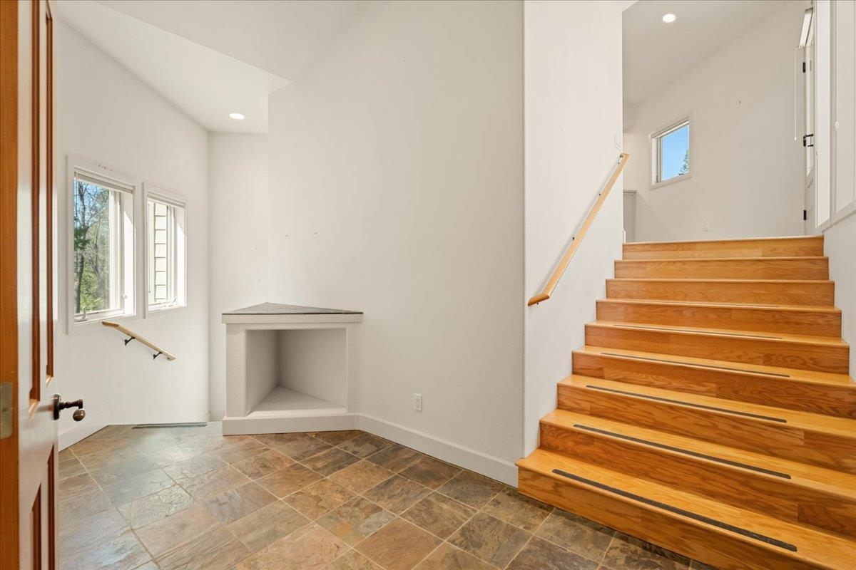 604 Monroe