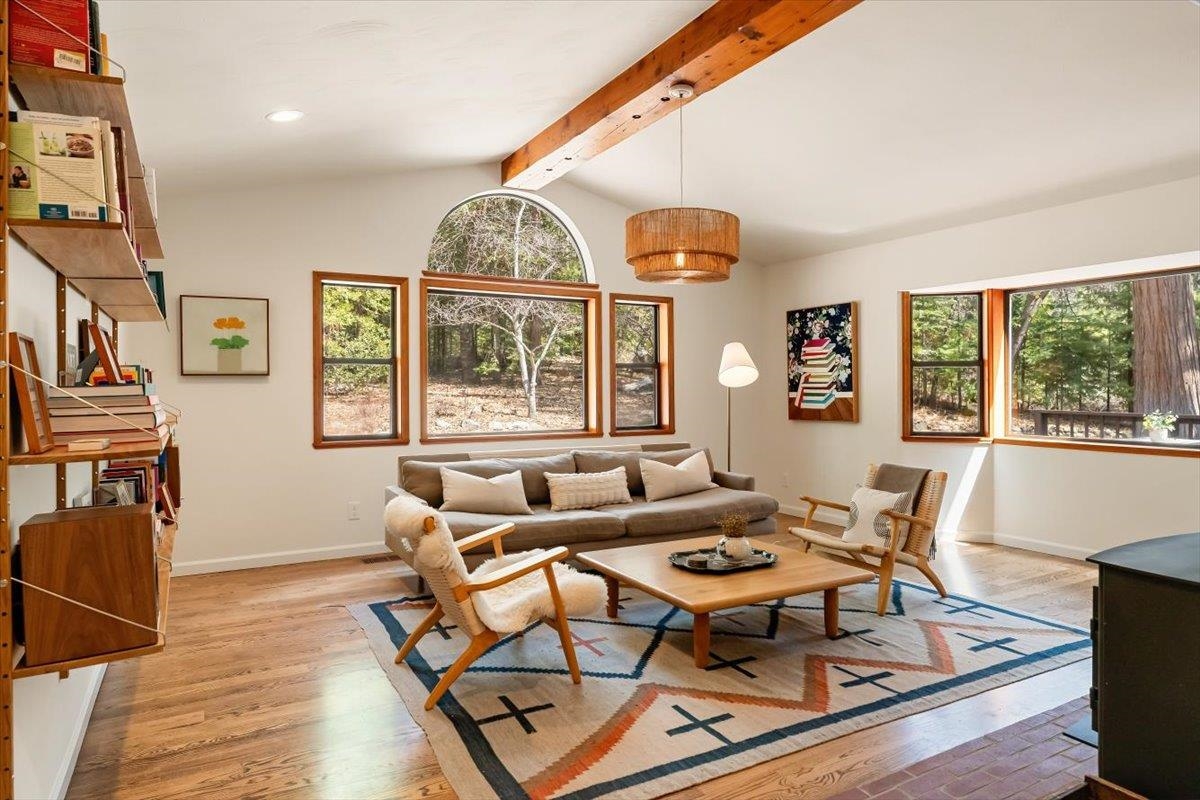 1901 Shasta Acres