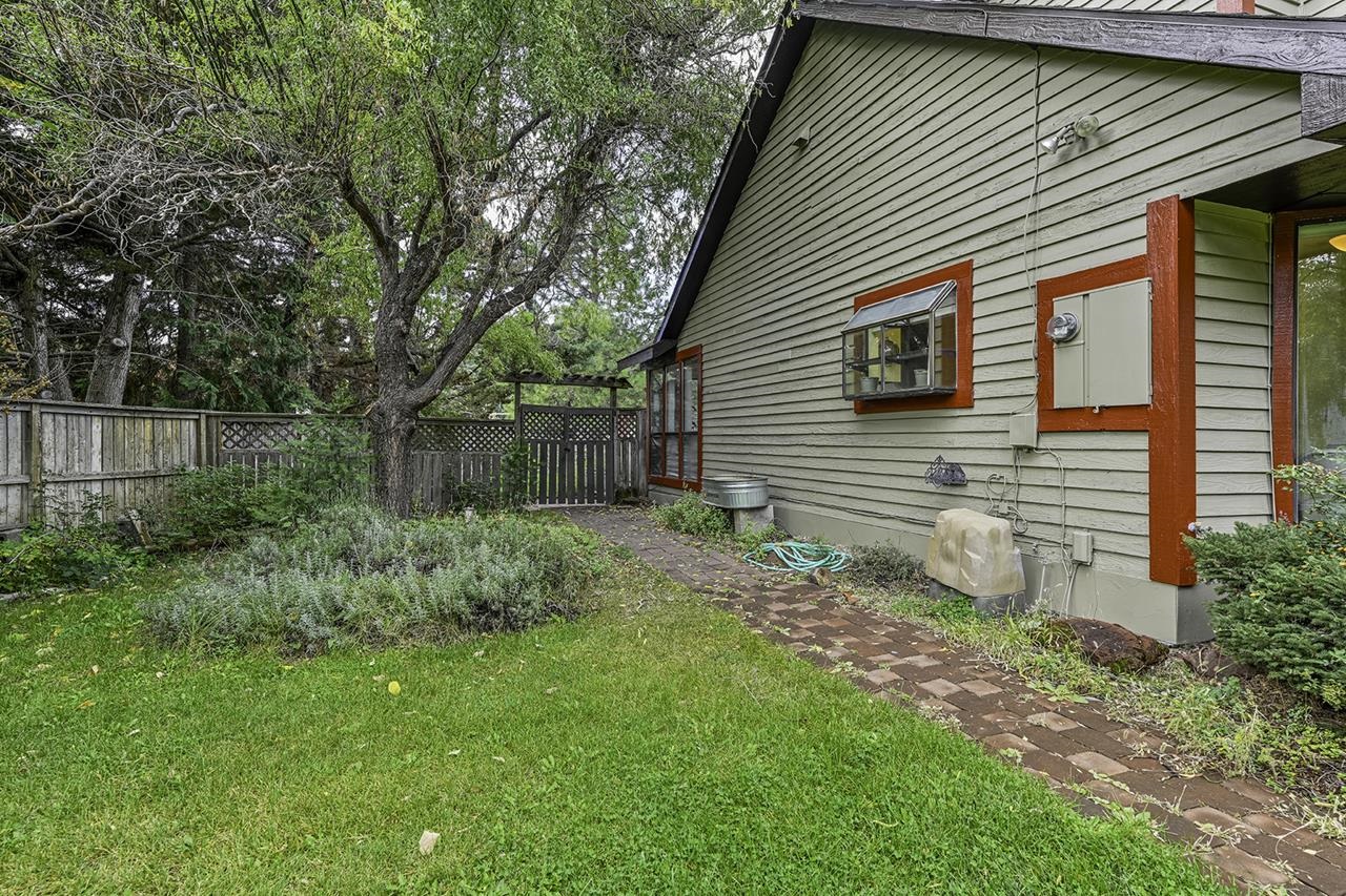 715 W A Barr