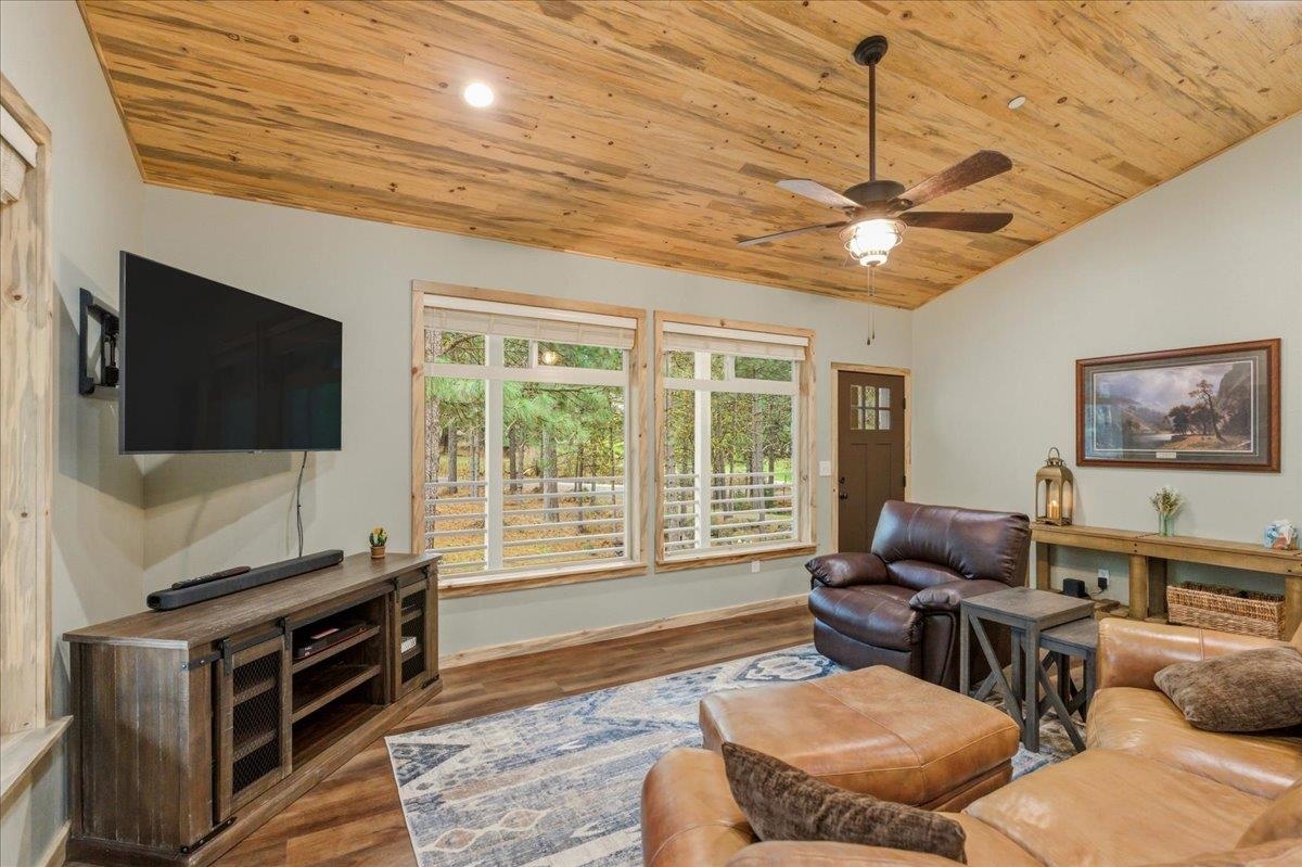 435 Shasta Pines Rd