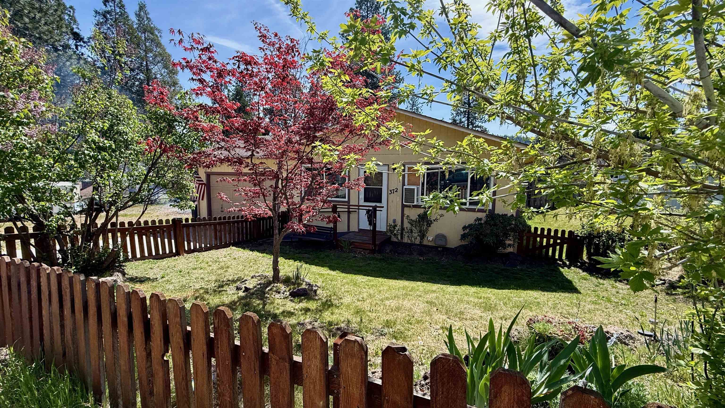 372 Sullivan Ave