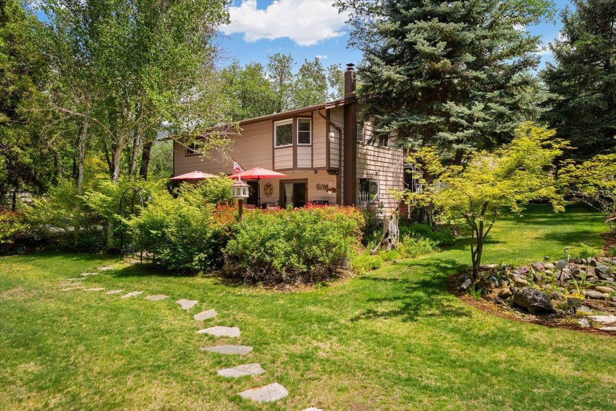 821 Rockfellow Drive