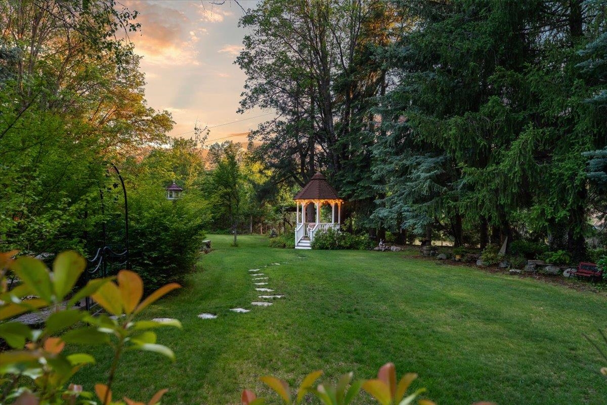 821 Rockfellow Drive