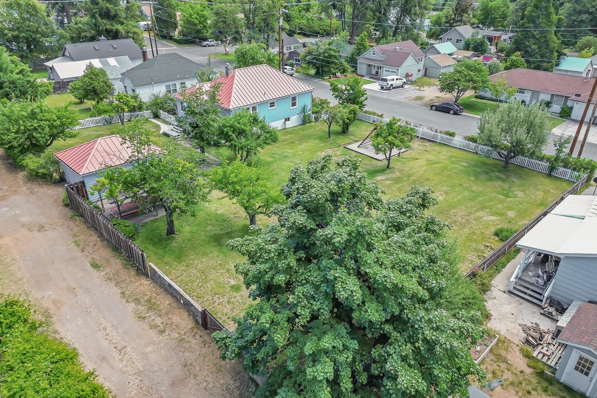 210 Merritt Ave