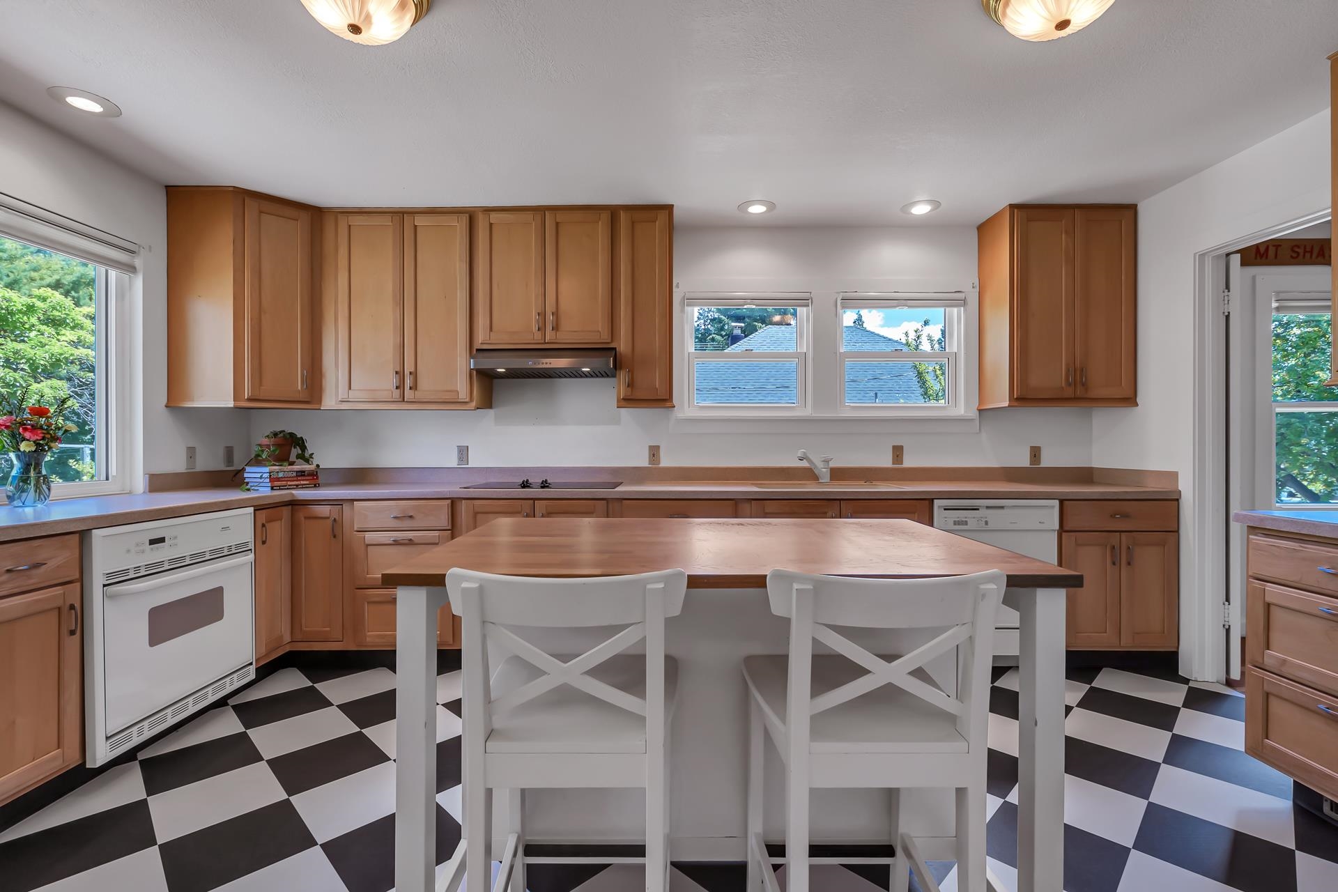 210 Merritt Ave