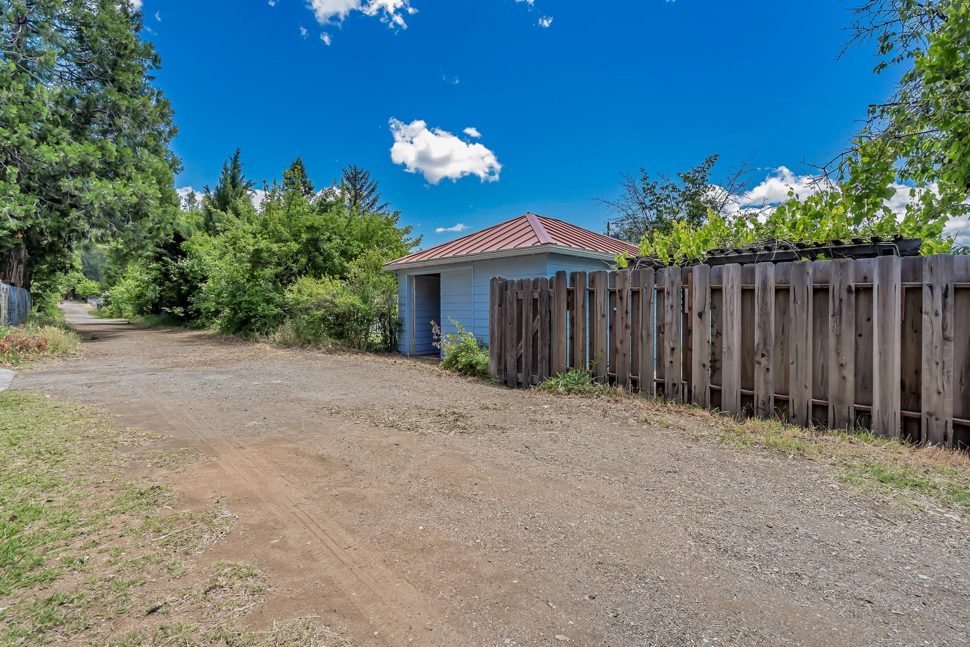 210 Merritt Ave