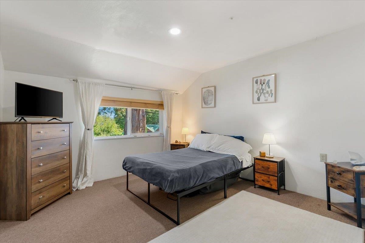 300 E Jessie Street