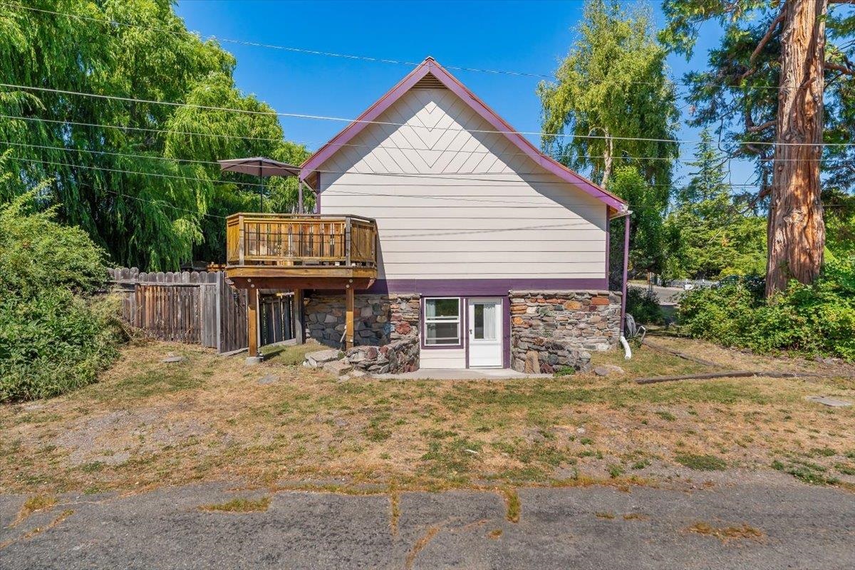 300 E Jessie Street