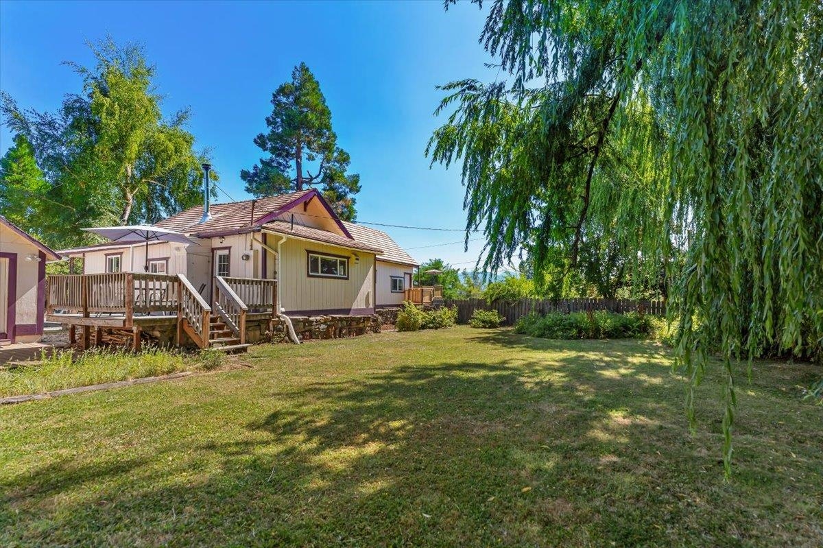 300 E Jessie Street