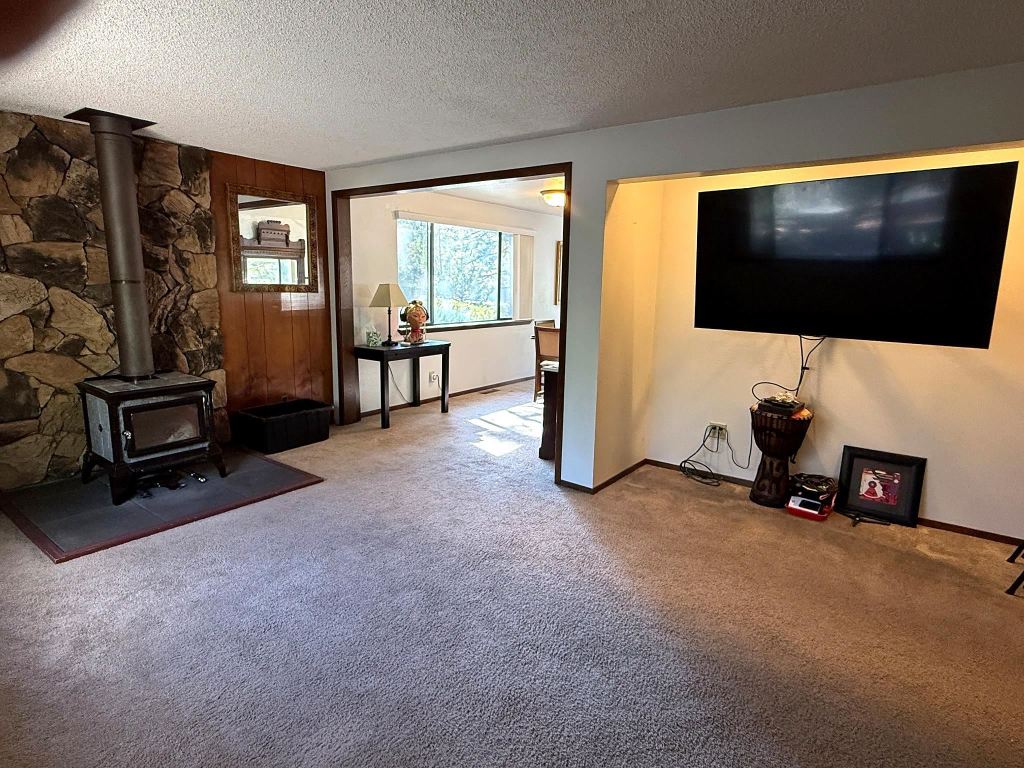 6044 Blancas Ct