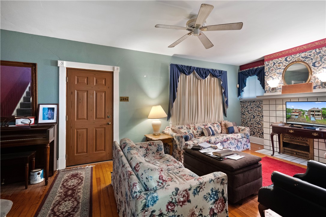 1100 & 1040 Chartiers Ave