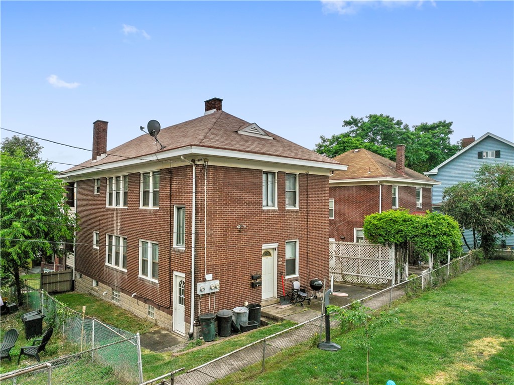 1100 & 1040 Chartiers Ave