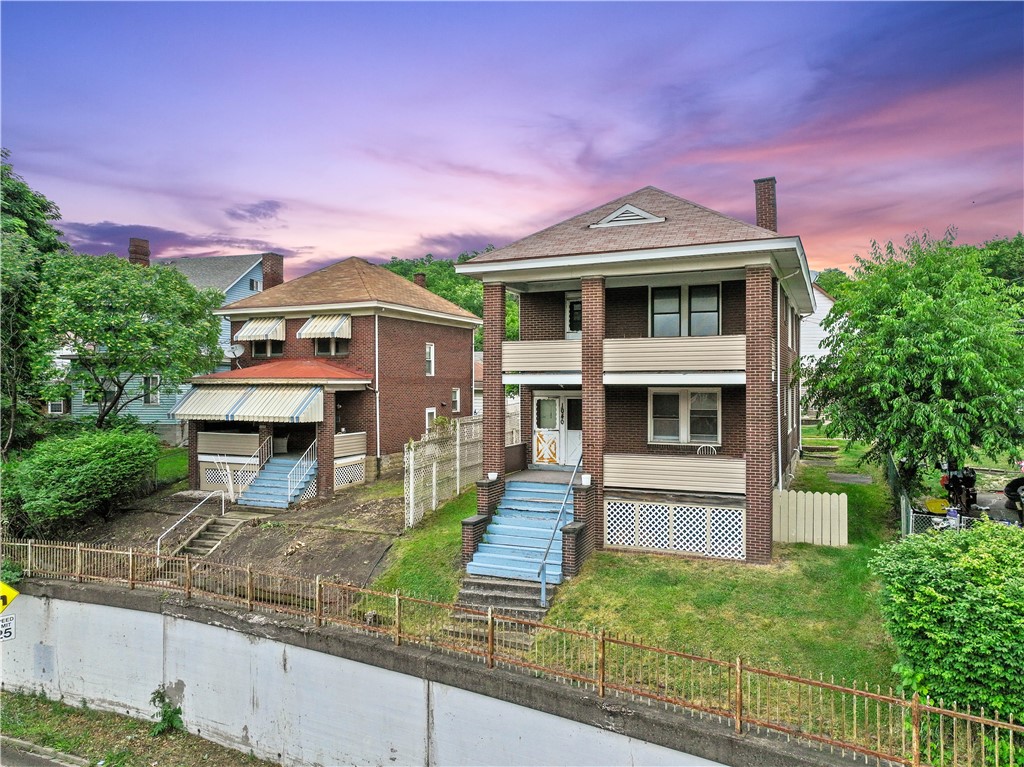 1100 & 1040 Chartiers Ave