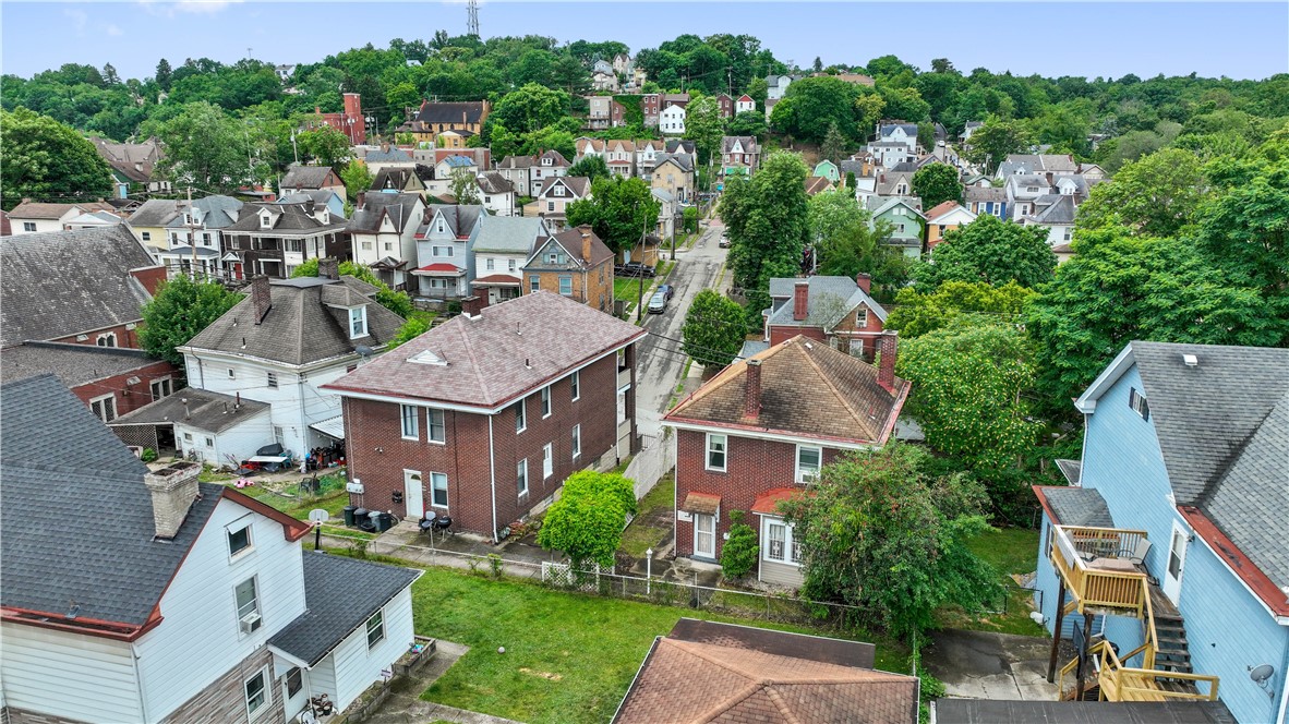 1100 & 1040 Chartiers Ave