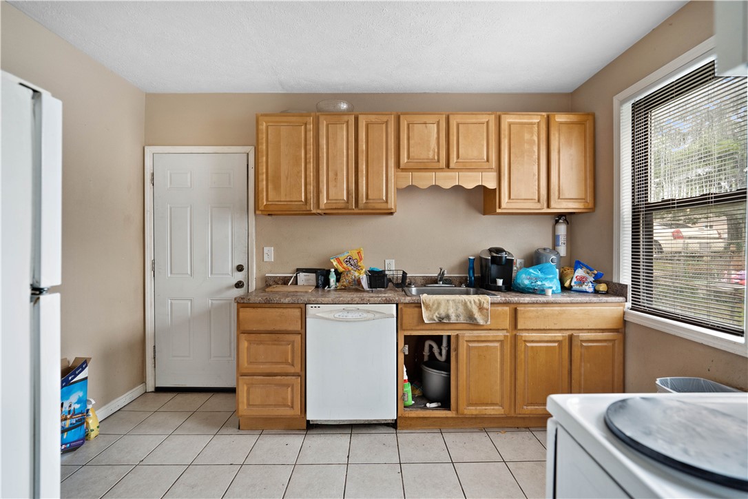 1100 & 1040 Chartiers Ave