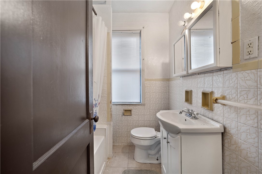 1100 & 1040 Chartiers Ave