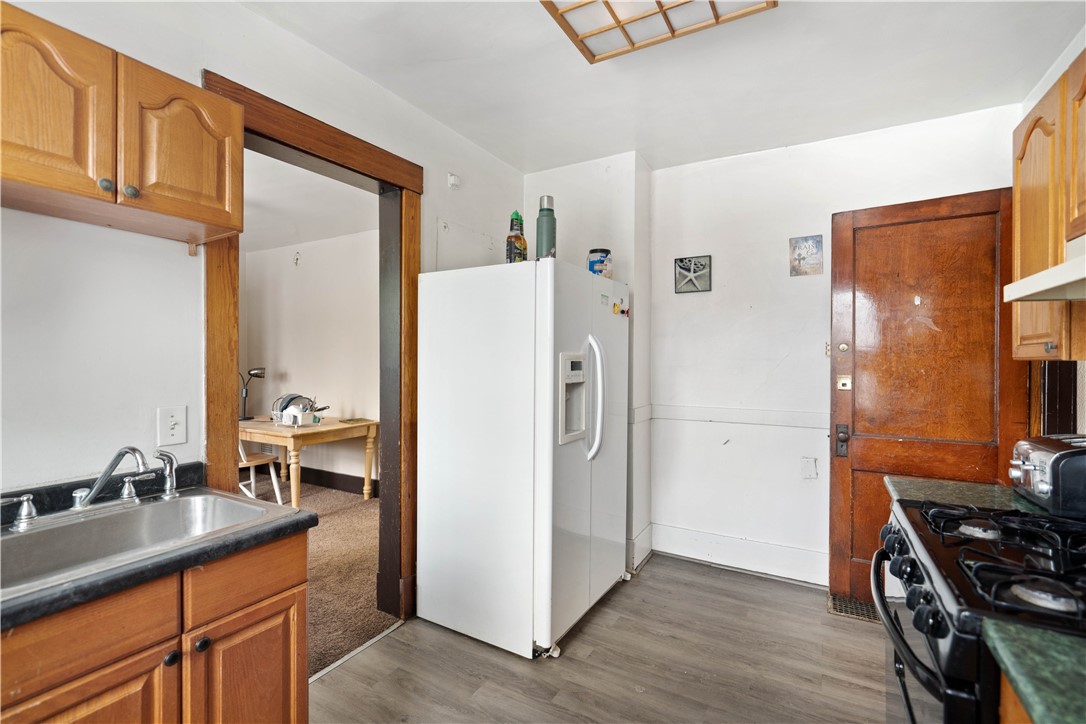 1100 & 1040 Chartiers Ave