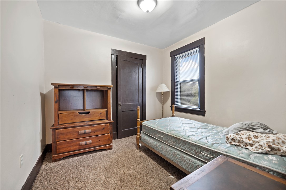 1100 & 1040 Chartiers Ave