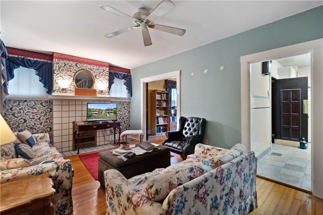 1100 & 1040 Chartiers Ave