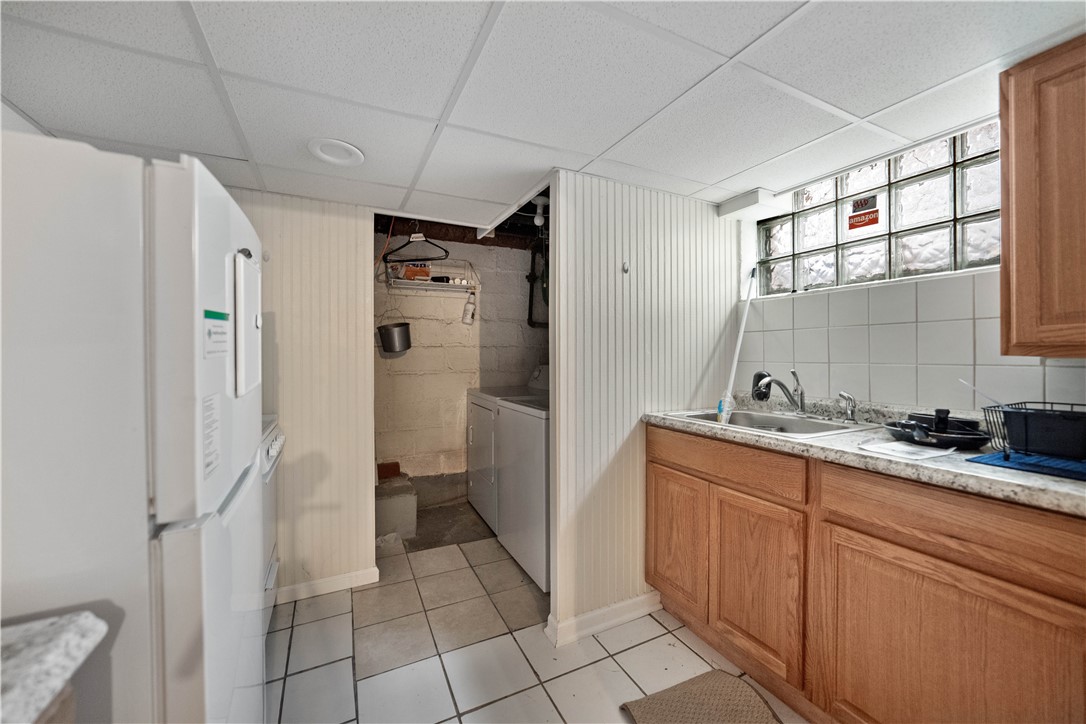 1100 & 1040 Chartiers Ave