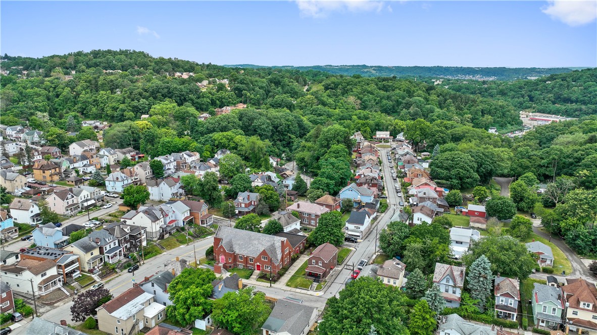 1100 & 1040 Chartiers Ave