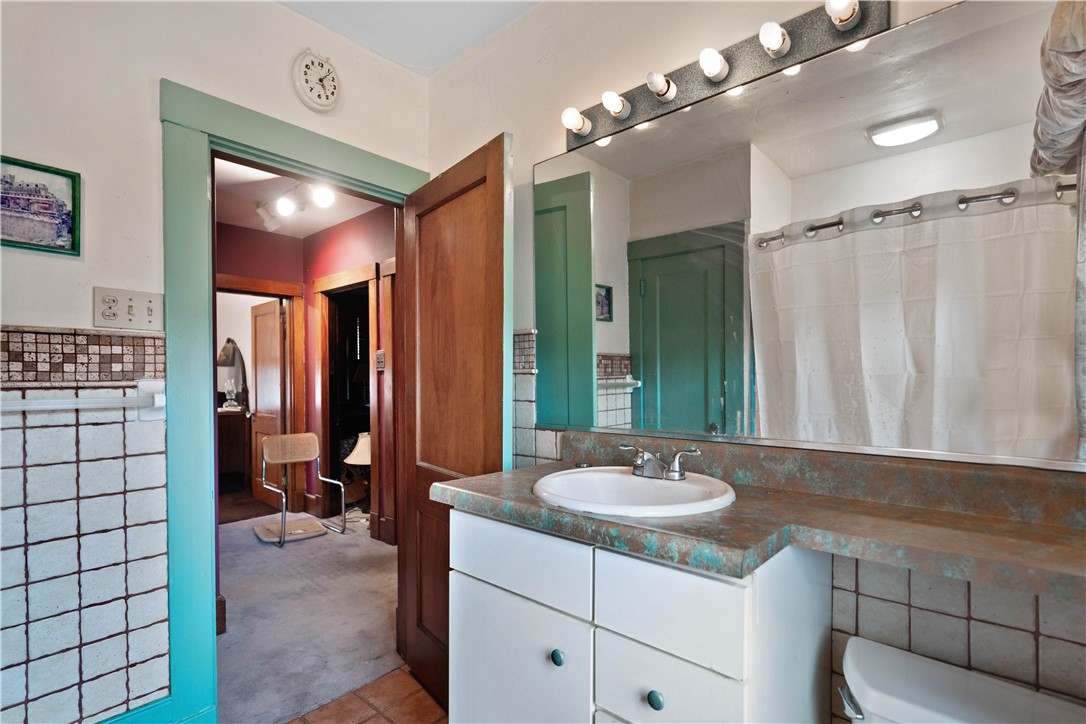 1100 & 1040 Chartiers Ave