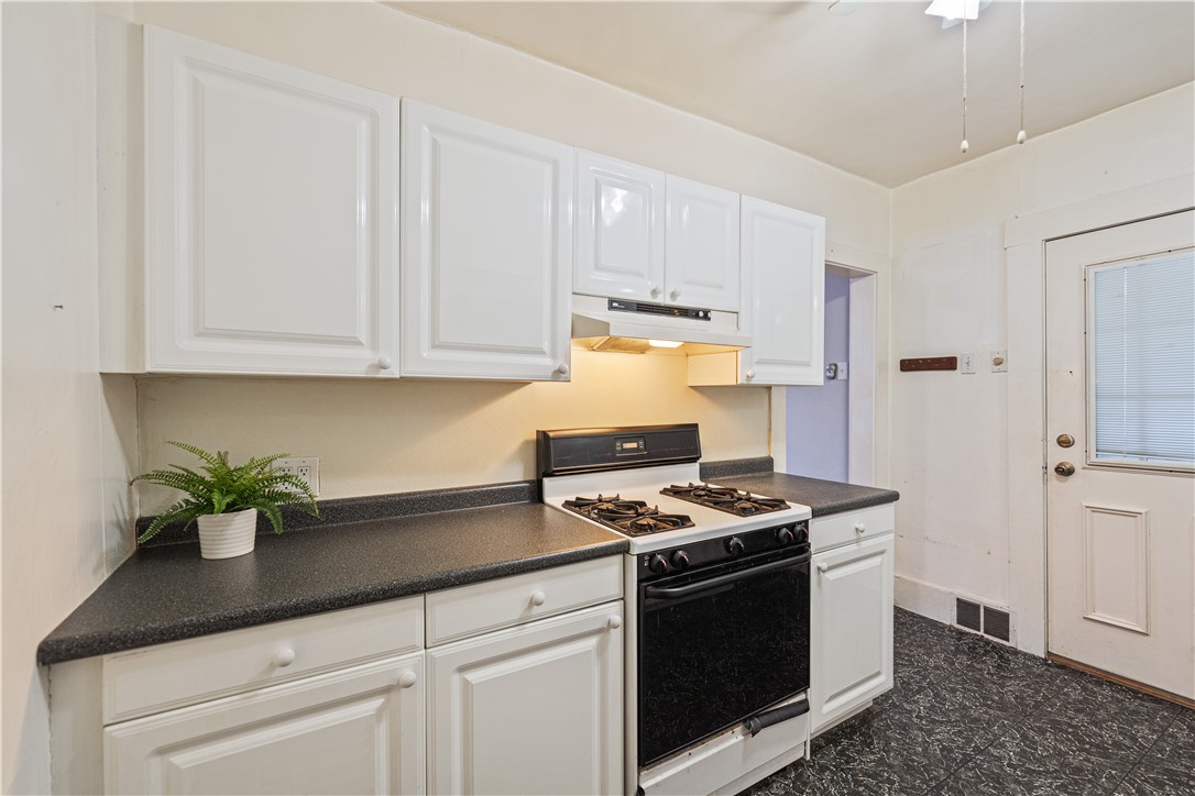 318 STRATMORE STREET