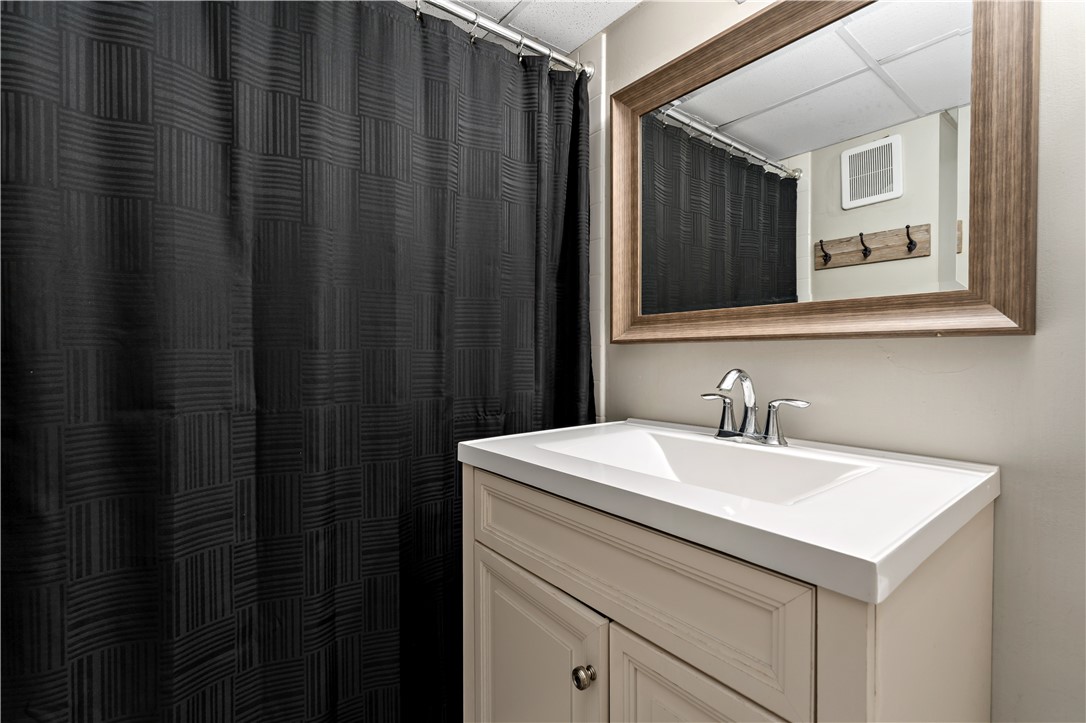 1712 Forest Green Dr 1712