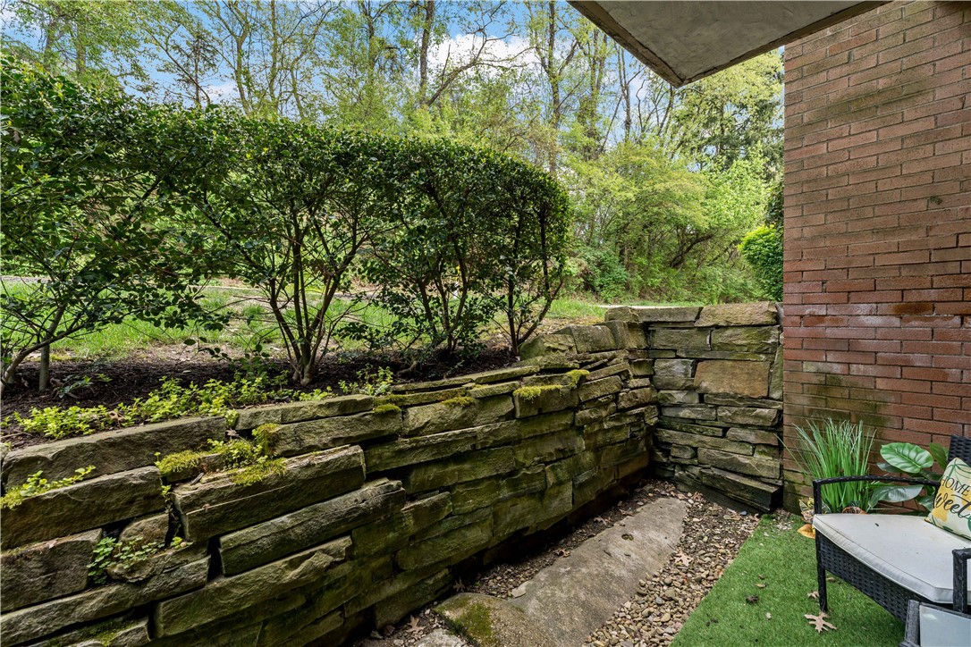 1712 Forest Green Dr 1712