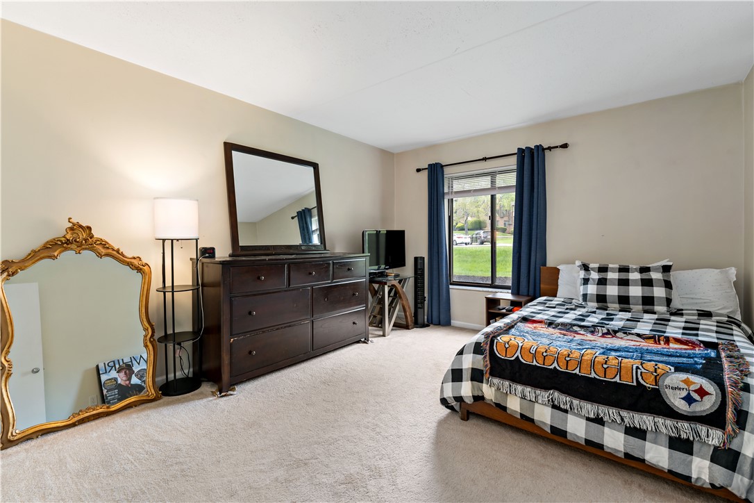 1712 Forest Green Dr 1712