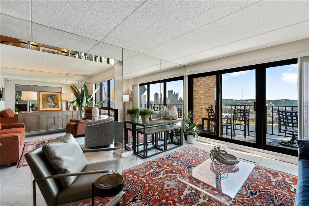 1000 Grandview Ave 904