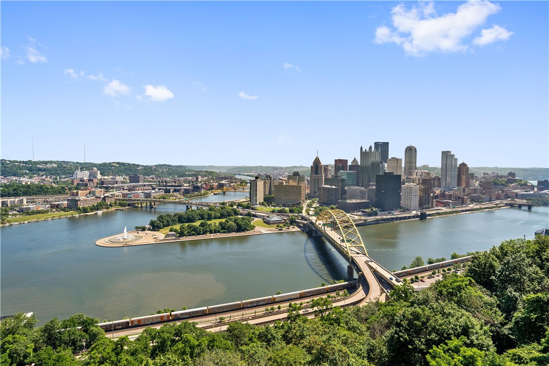 1000 Grandview Ave 904