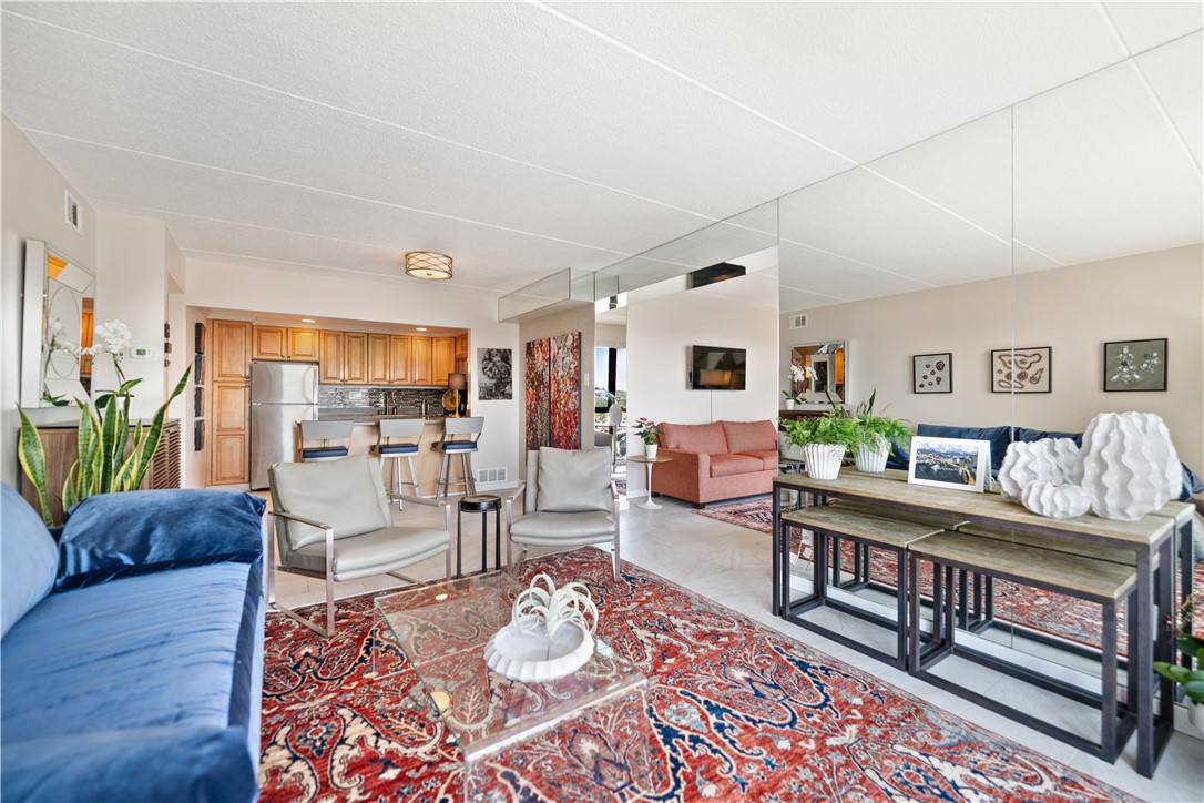 1000 Grandview Ave 904