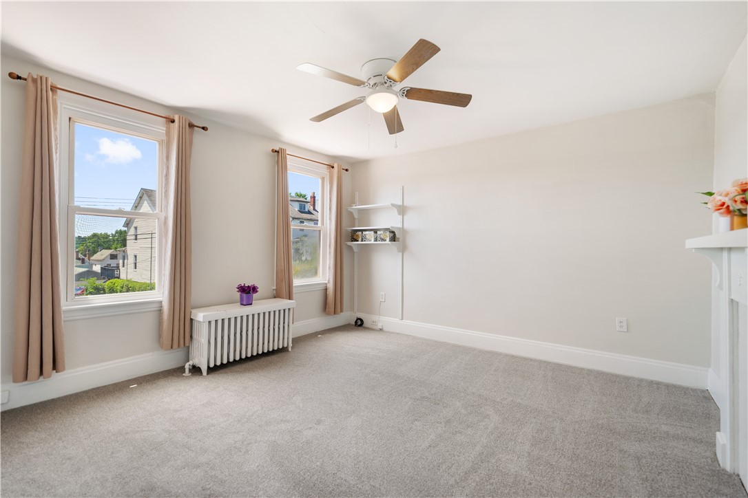 1008 Rue Grande Vue St