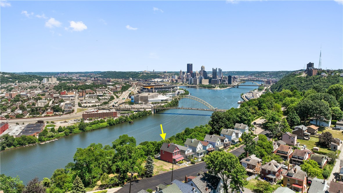 1008 Rue Grande Vue St